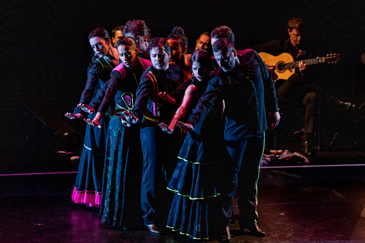 FVCS - Fronteras: National Tour (Lighting Supervisor) (2022-23)